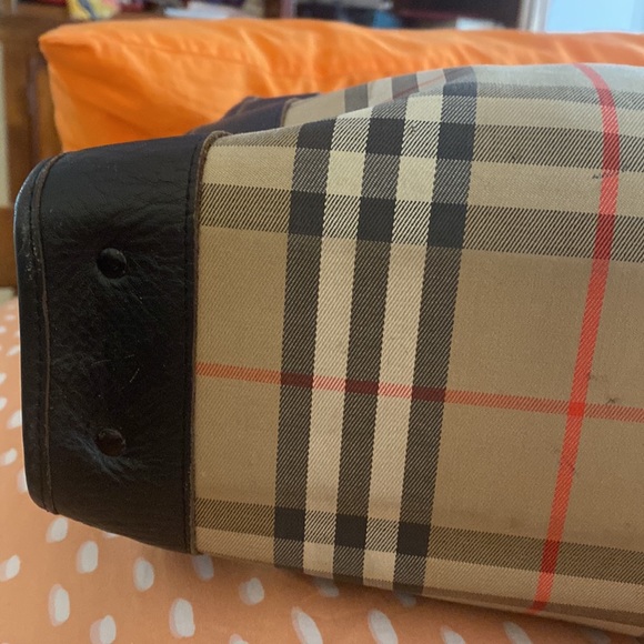 VINTAGE AUTHENTIC BURBERRY TOP HANDLE BAG - Picture 9 of 16